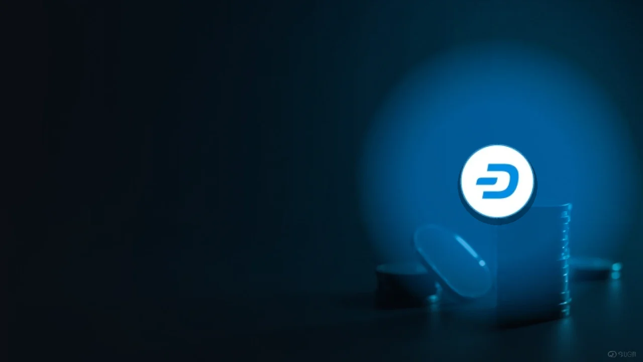 Dash-logoet over en mørk scene med tomme mønter på et skrivebord oplyst af cyan glød.