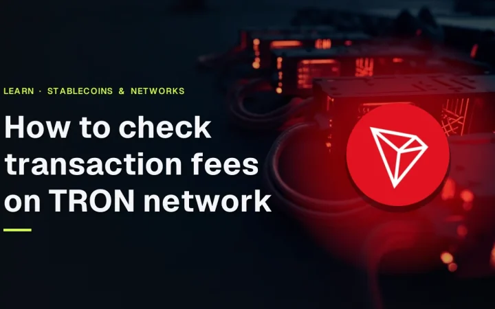 Titel des Ratgebers zu TRON-Netzwerktransaktionsgebühren mit dem TRON-Logo über dunklen Maschinen und roten Kabeln.