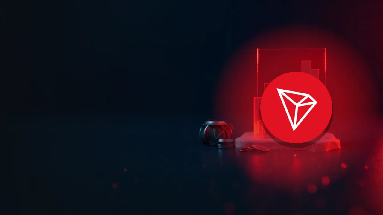TRON-logoet over en mørk navyblå baggrund med en glasblok og lysende bjælker.