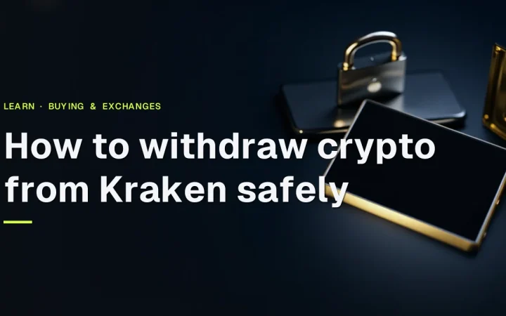 Wie man Krypto sicher von Kraken abhebt, mit einer Hardware-Wallet, Stahlplatte, Vorhängeschloss und Schild auf einem dunklen Schreibtisch in goldenem Licht.