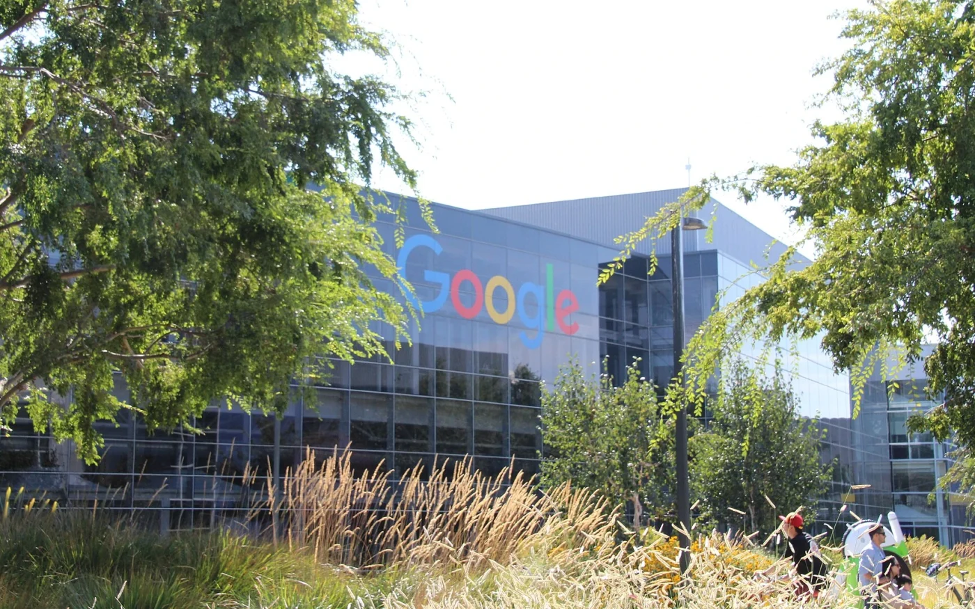 Alphabet loses about $500 billion as AI spending worries investors