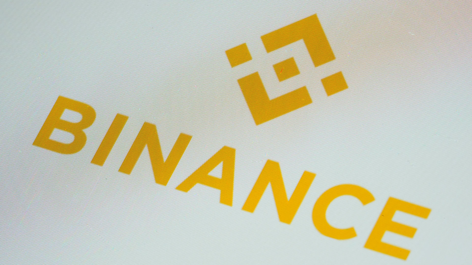 Binance investigates a possible hack and says user funds are safe