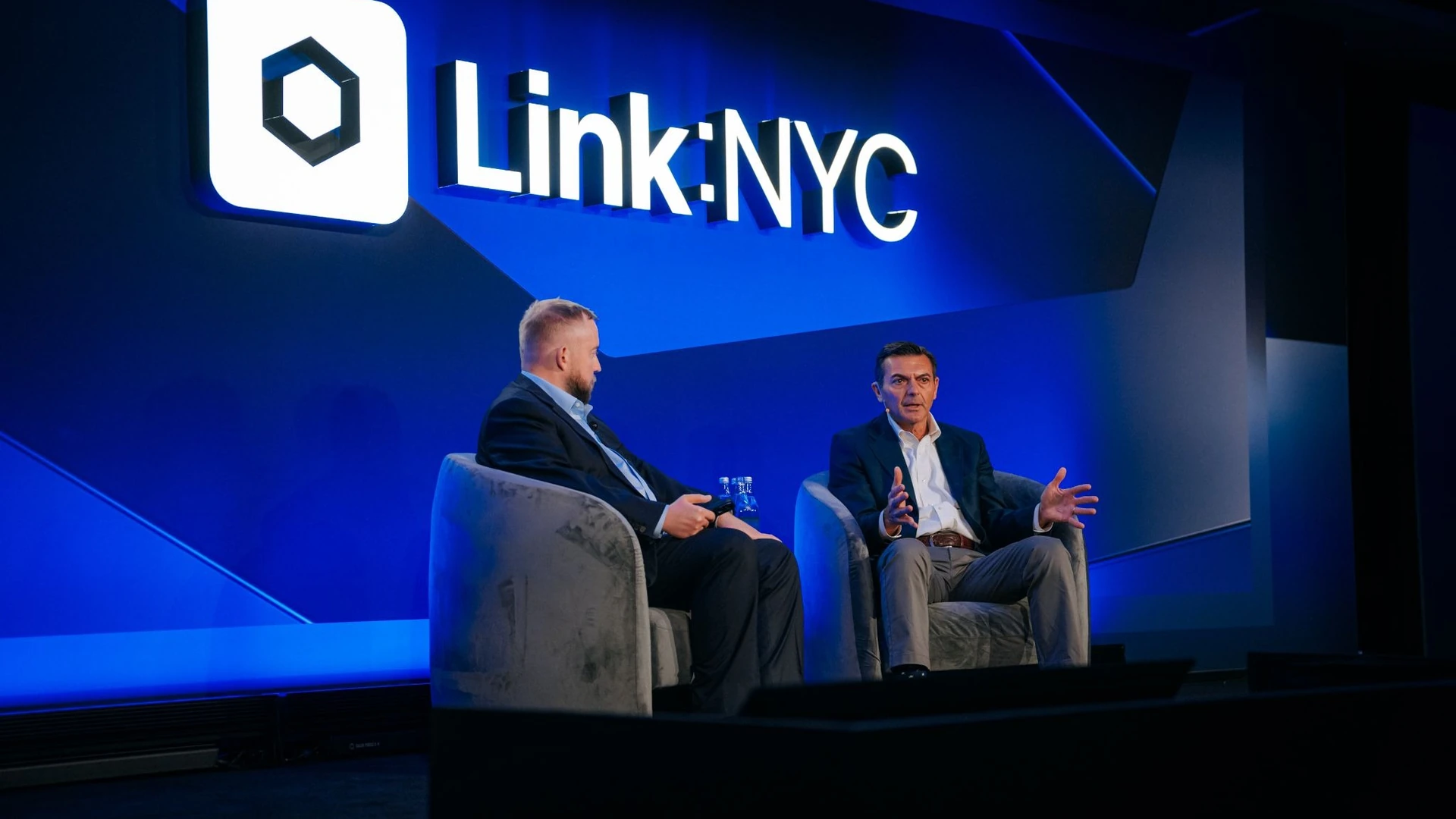 Chainlink, 수탁 자산을 DeFi에 연결하고 24시간 시장 데이터를 확장