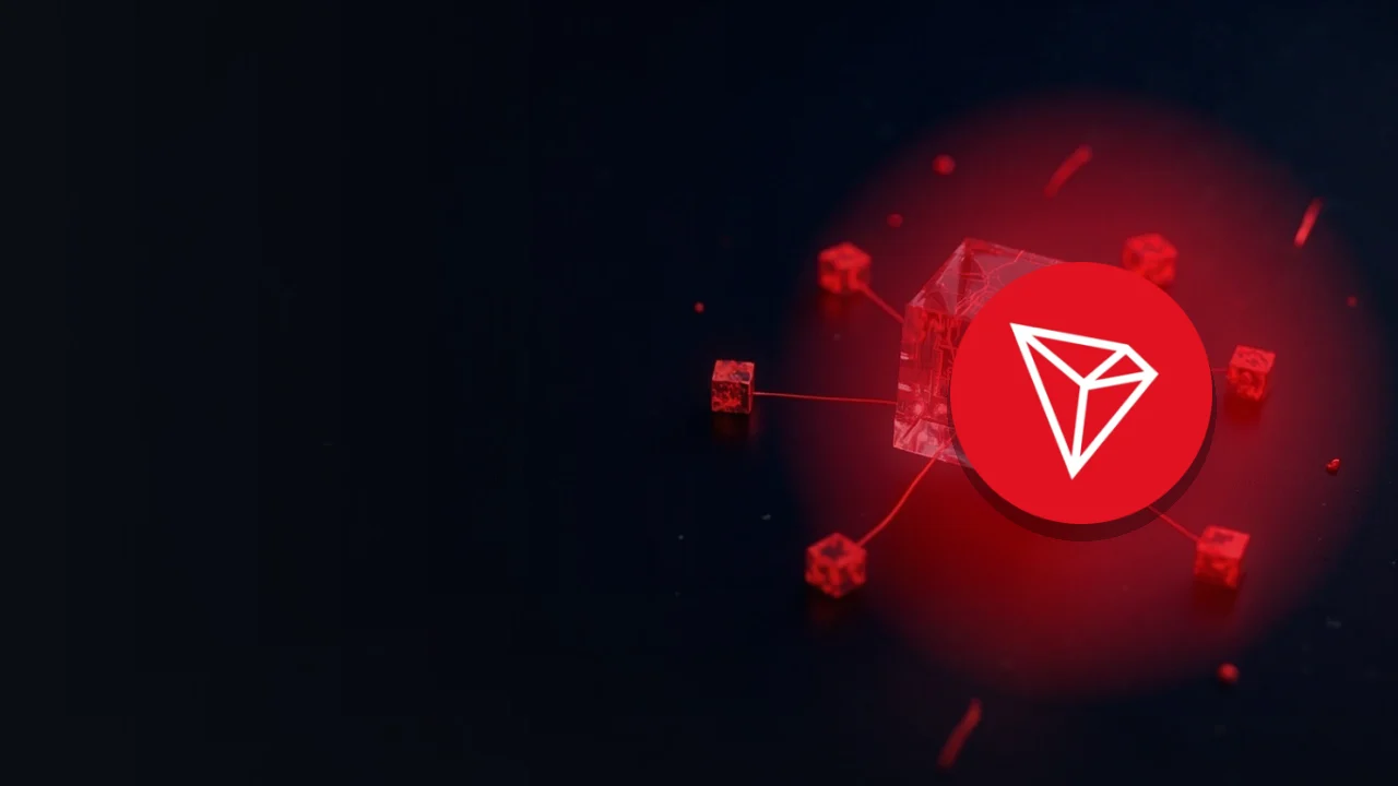 TRON-logoet over en mørk baggrund af glødende røde terninger forbundet af lysstriber.