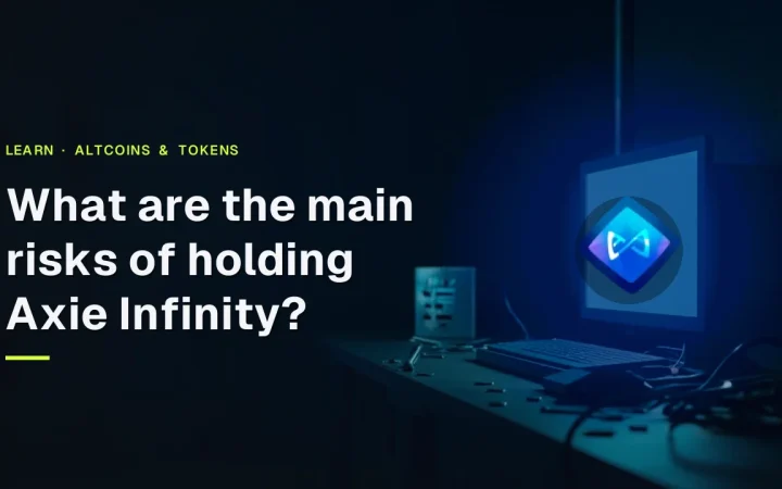 Axie Infinity-logo over en mørk marineblå baggrund med en glødende skærm, tomme tokens, kabler og en glasboks.