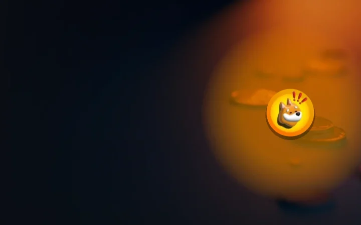 Bonk-logotypen över en mörkblå scen med tomma orangea mynt och en stålplatta till höger.