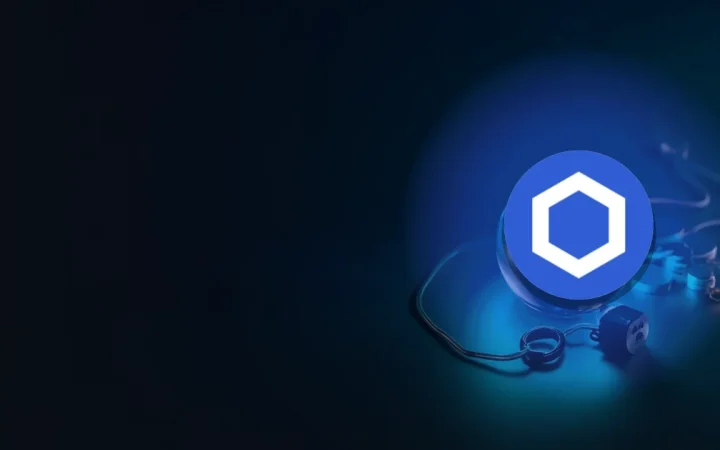 Chainlink logo over a dark background with a glowing orb, discs, and a padlock.