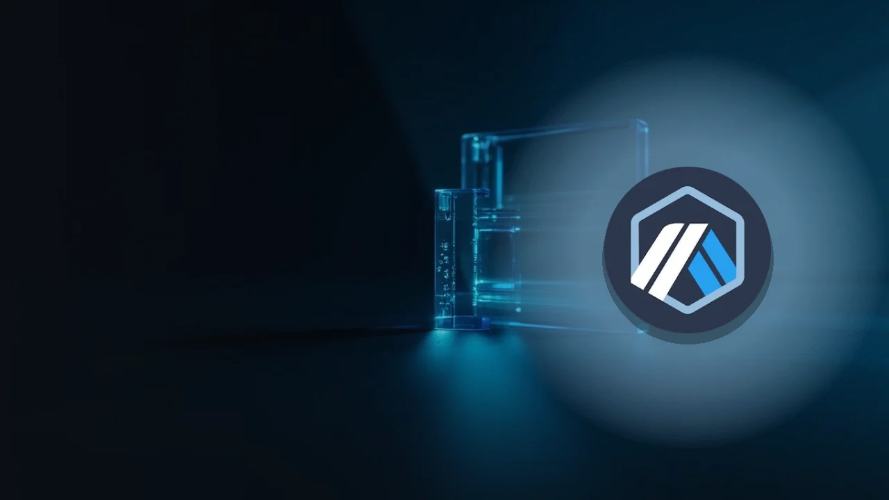 Das Arbitrum-Logo über Glasblöcken, die durch leuchtende Linien auf dunkelblauem Hintergrund verbunden sind.