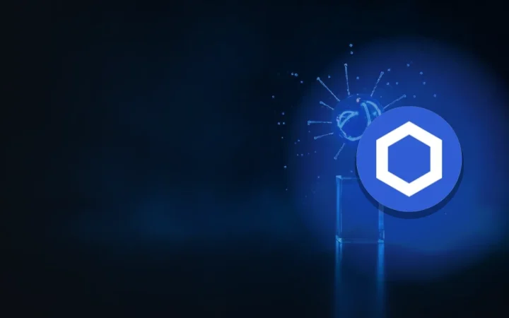 Chainlink-logoet over glødende blå tråde, der forbinder en glasblok med en dataorb.