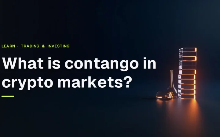 Titlen What is contango in crypto markets over en mørk marineblå baggrund med glasblokke og en glødende måler.