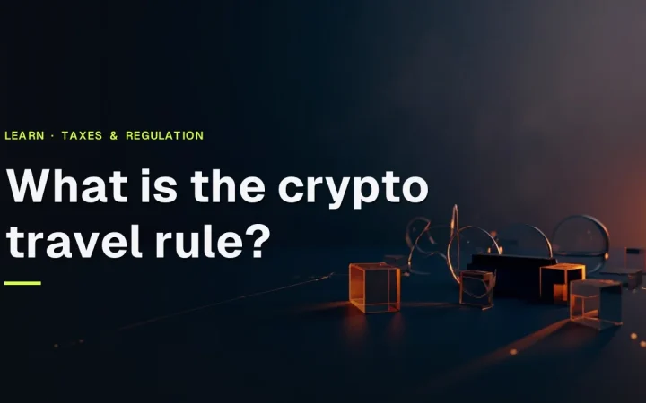 Titlen What is the crypto travel rule? over en mørk marineblå baggrund med glødende orange blokke og knapper til højre.
