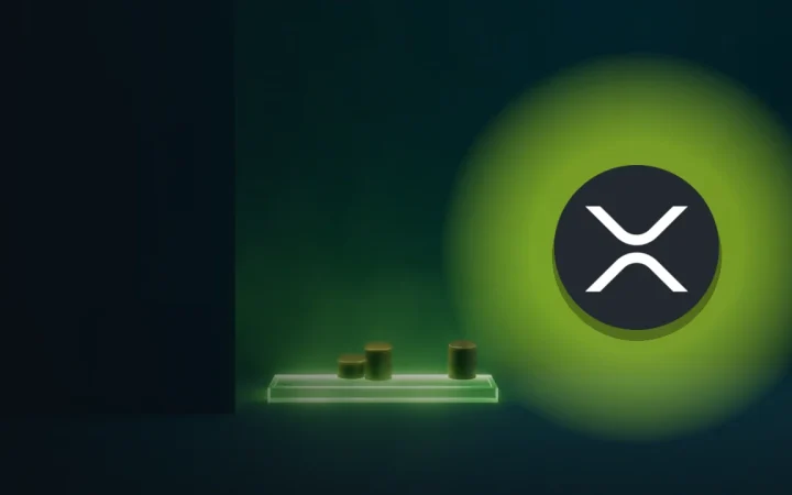 XRP-logoet over en glødende bro, der forbinder to platforme af tomme mønter og viser, hvordan XRP flytter værdi mellem valutaer.